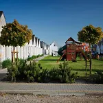 Comfortable Homes With Pool Feriehus