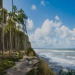 Comfortable Homes With Pool Holiday home *