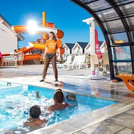 In Near & Pool 度假居 *