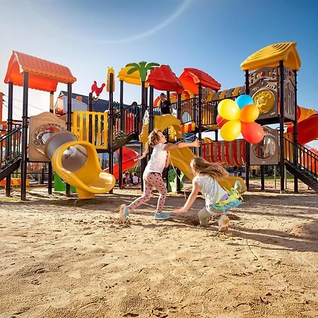 In Near & Pool Nyaraló Sarbinowo