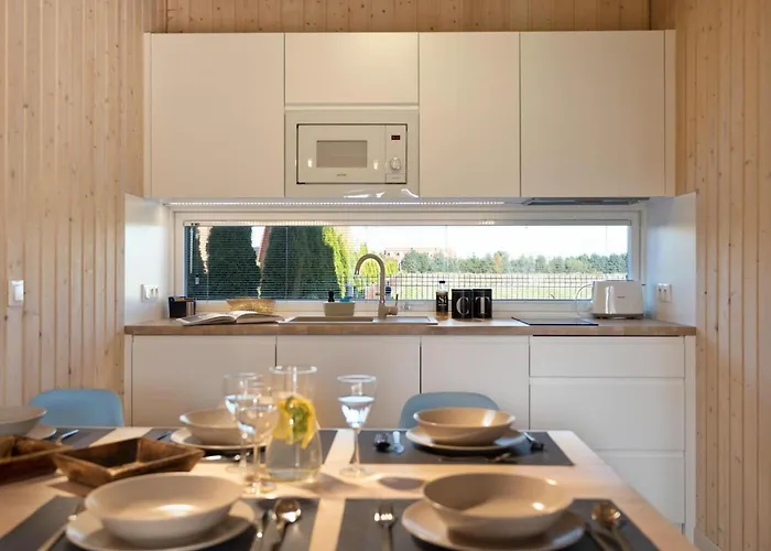 In Near & Pool Hébergement de vacances *